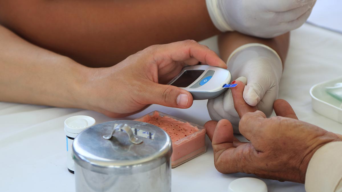 diabetes-test-in-a-hospital.jpg